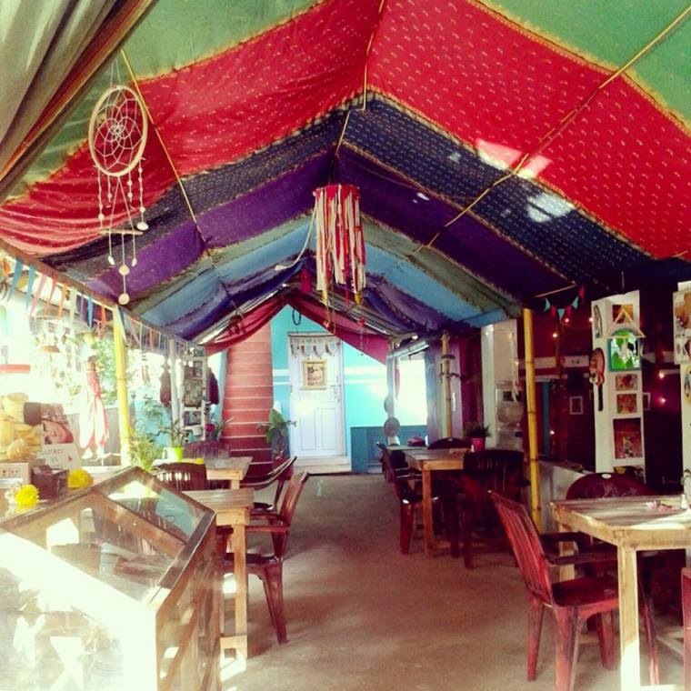 Comedor del on the way