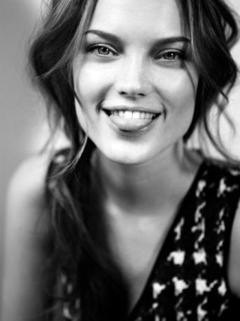 como-saber-si-le-gustas-a-una-chica-timida-4