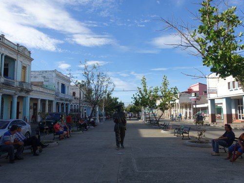 Estatua de Benny Moré