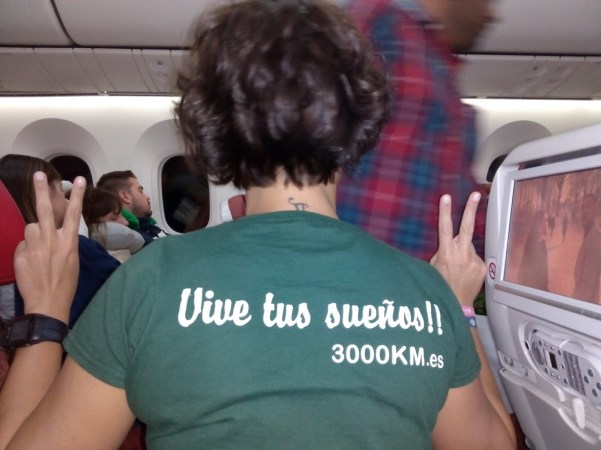 Ali avión Nepal 3000km