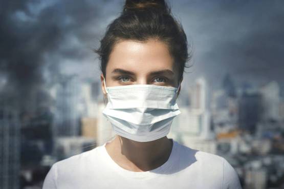 GENERIC: woman, femme, air, quality, pollued, pollution, masque, mask